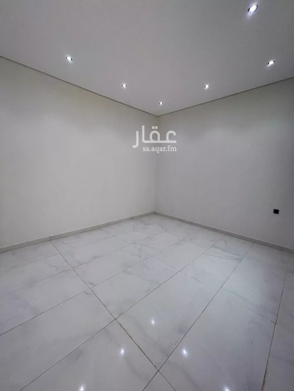 فيلا 4 غرف في المعيزلة 9