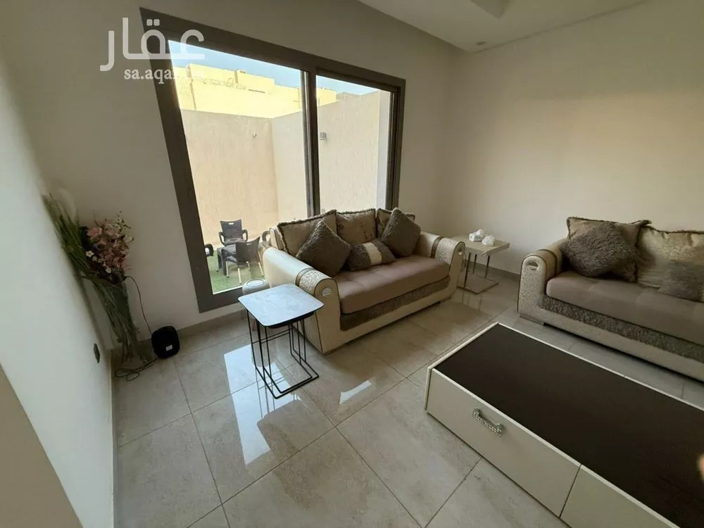 فيلا 5 غرف في النرجس 2