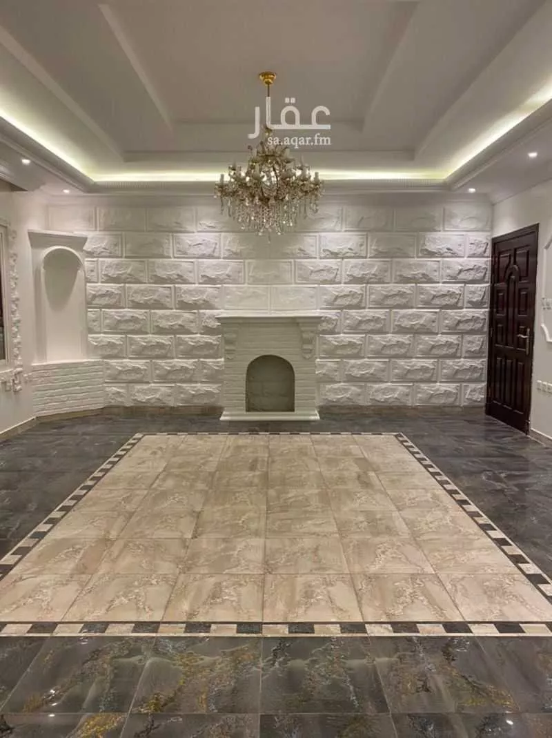 5 bedroom apartment in Al Marwa 10