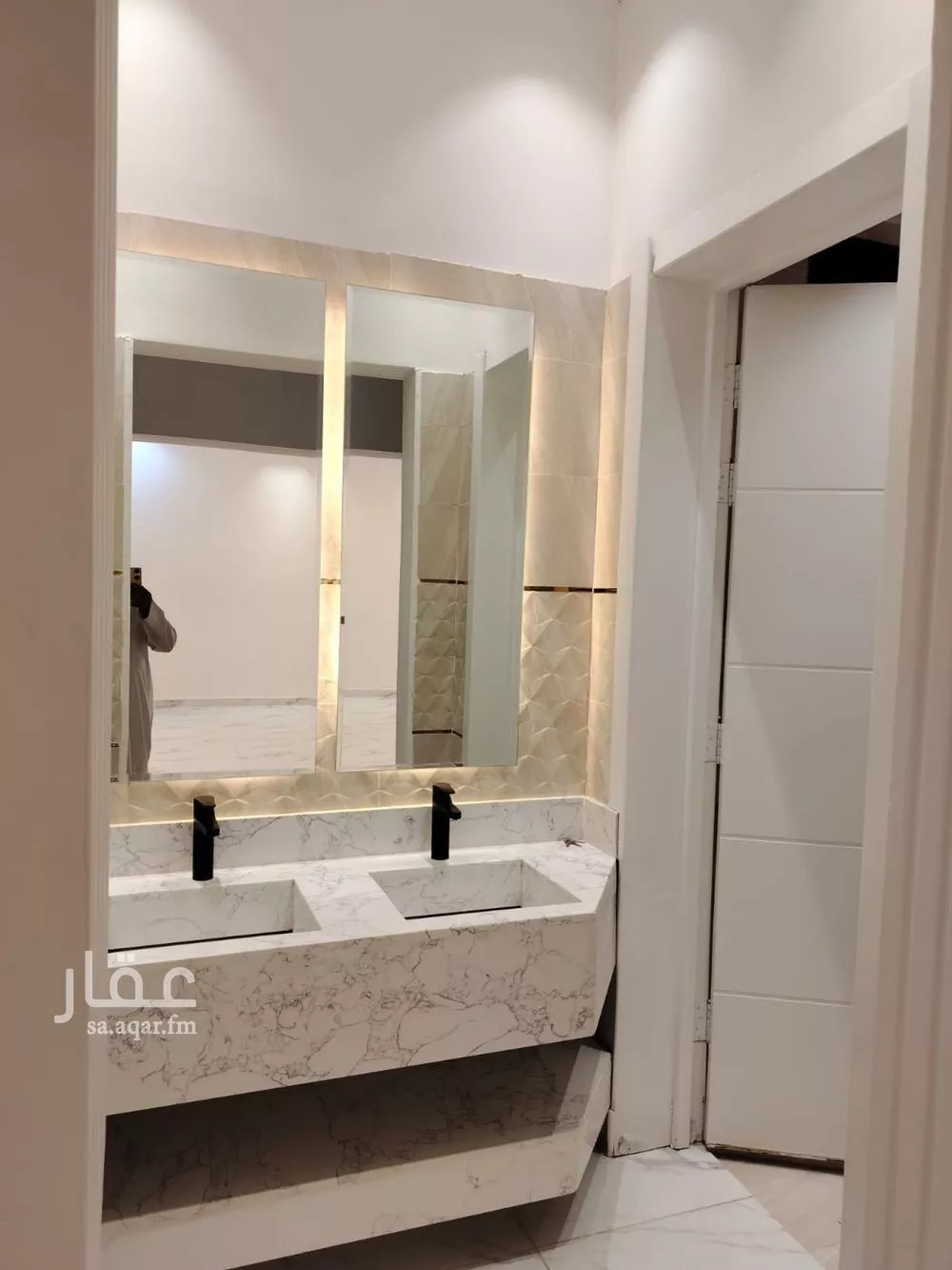 فيلا 5 غرف في المهدية 12