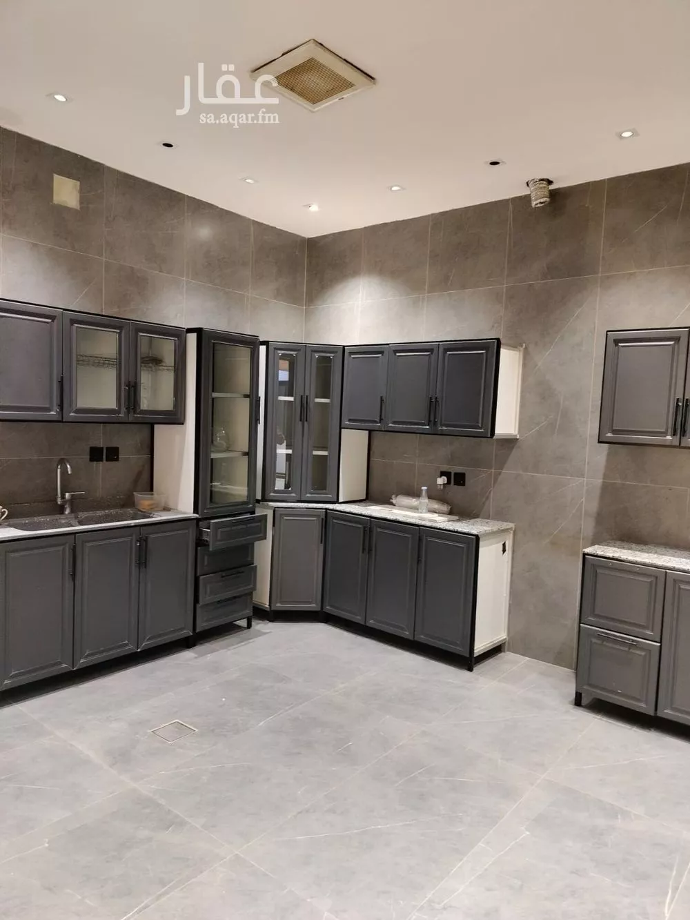 فيلا 5 غرف في المهدية 15