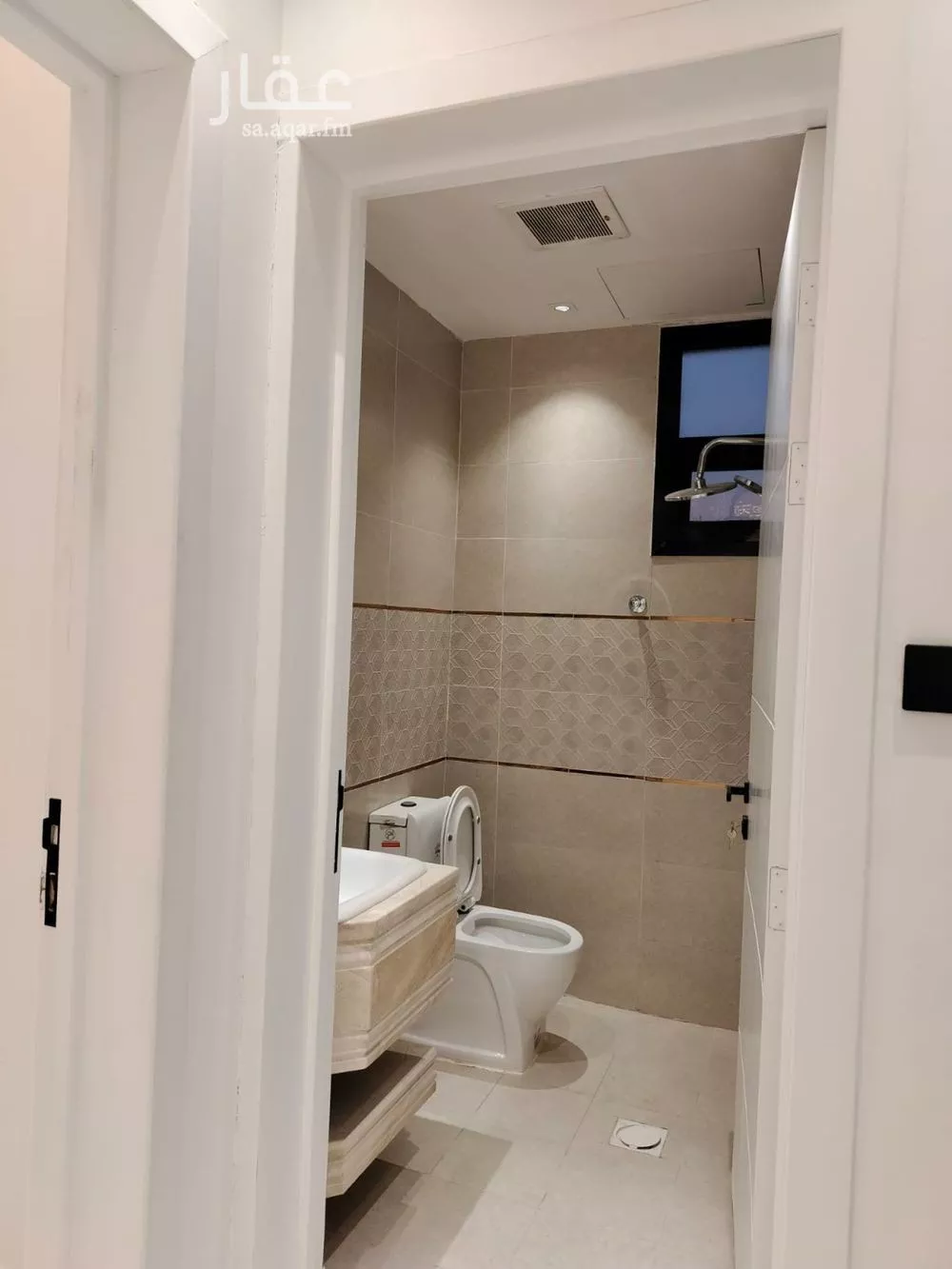 فيلا 5 غرف في المهدية 3