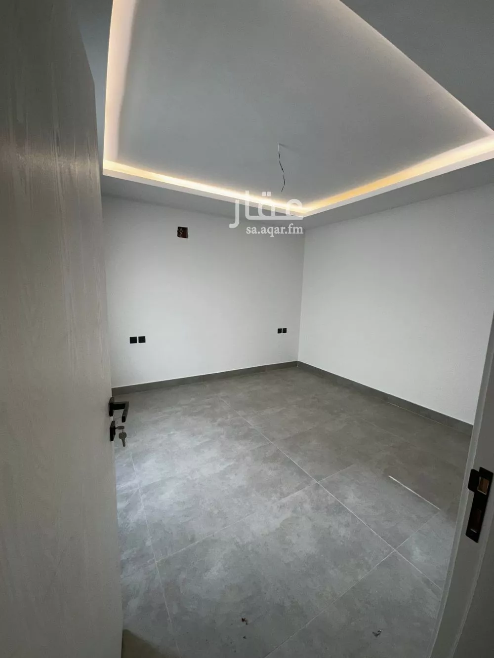 شقة 3 غرف في الملقا 18