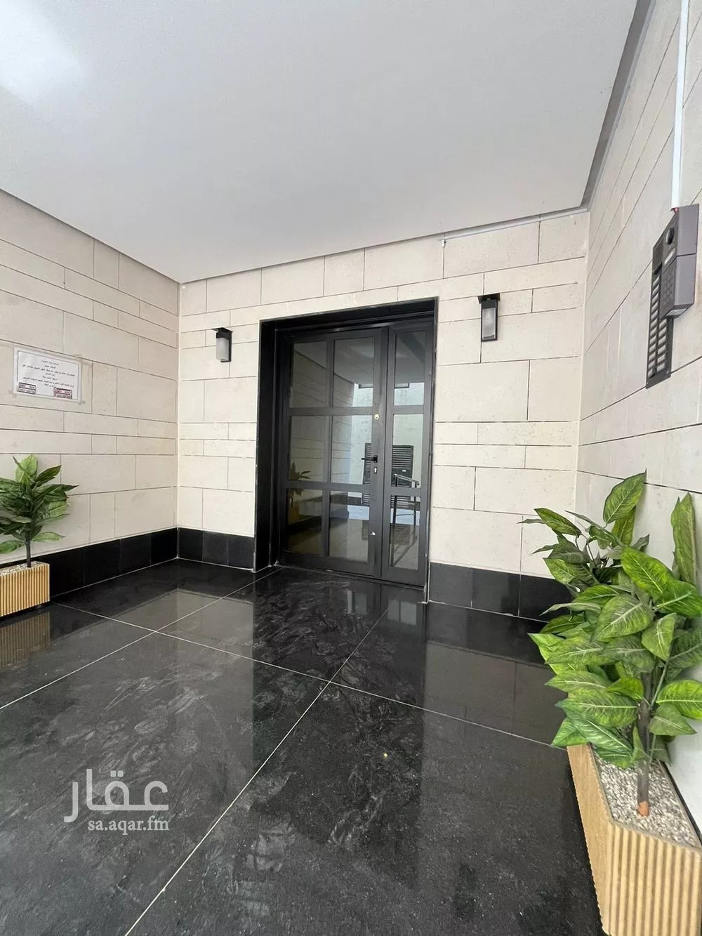 شقة 3 غرف في الملقا 5