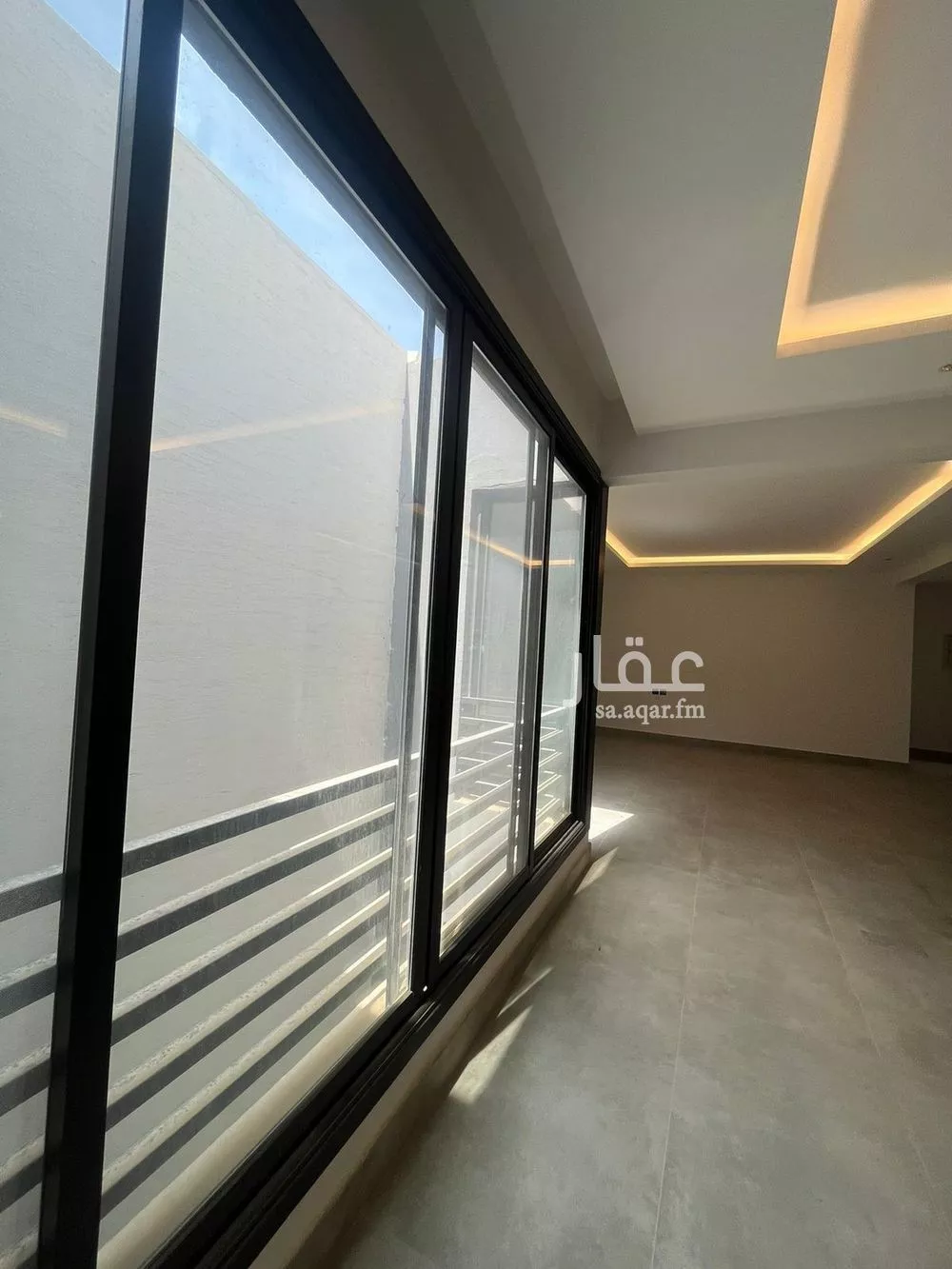 شقة 3 غرف في الملقا 8