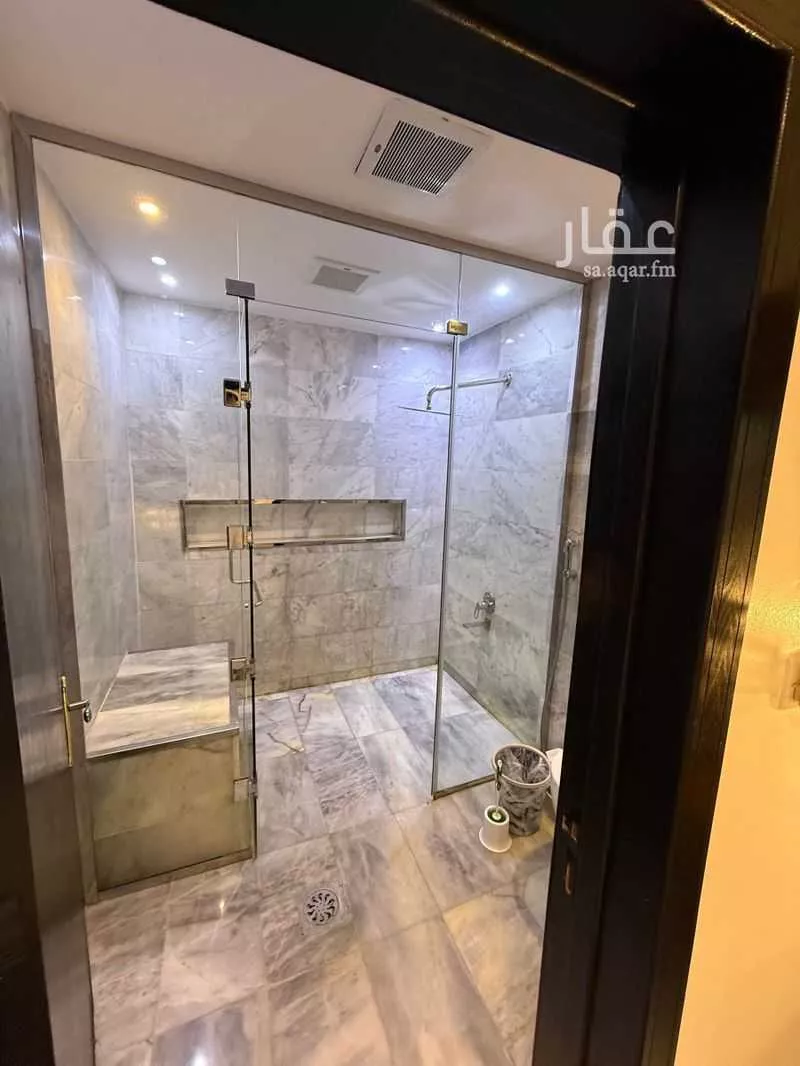 فيلا 8 غرف في المونسية 3