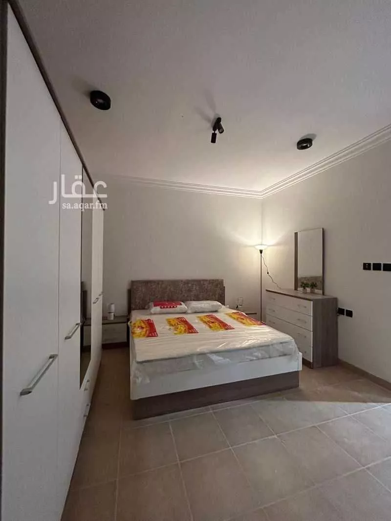 شقة 2 غرف في السعادة 6