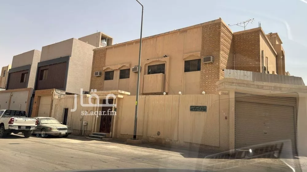 فيلا 9 غرف في العريجاء الوسطى 3