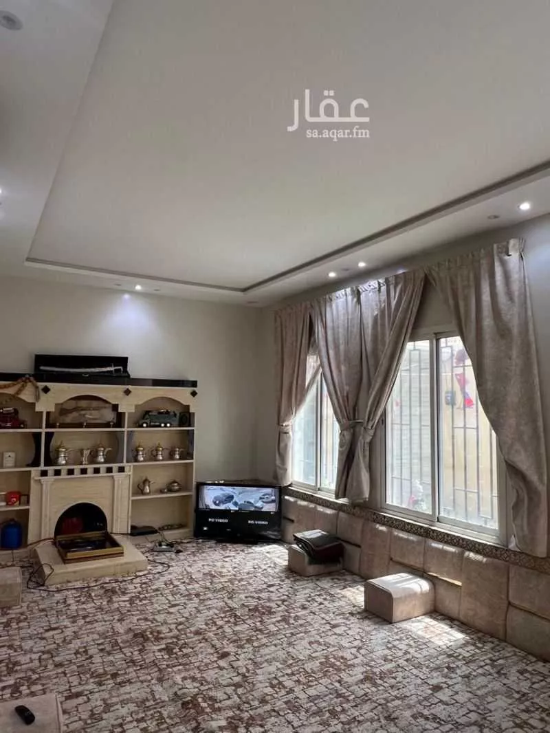 فيلا 6 غرف في البرية 12