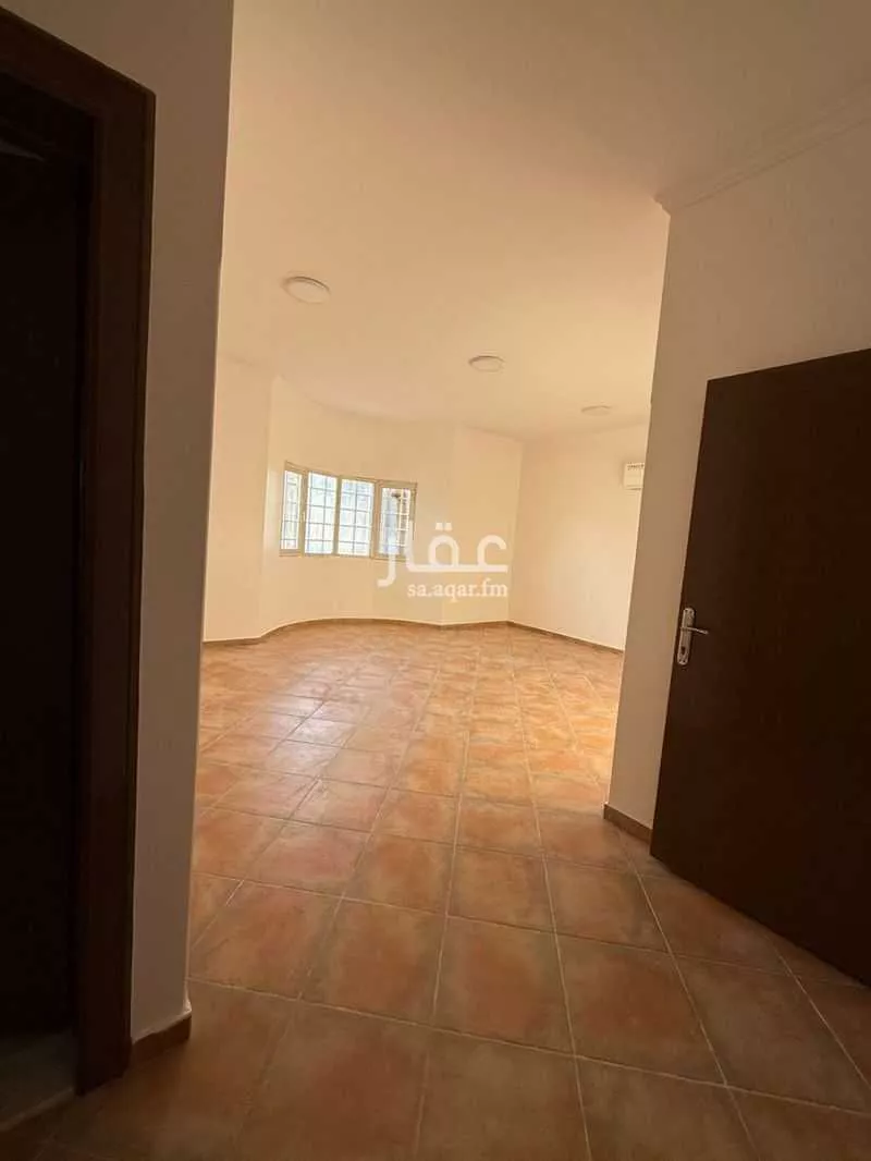 فيلا 4 غرف في النفل 6