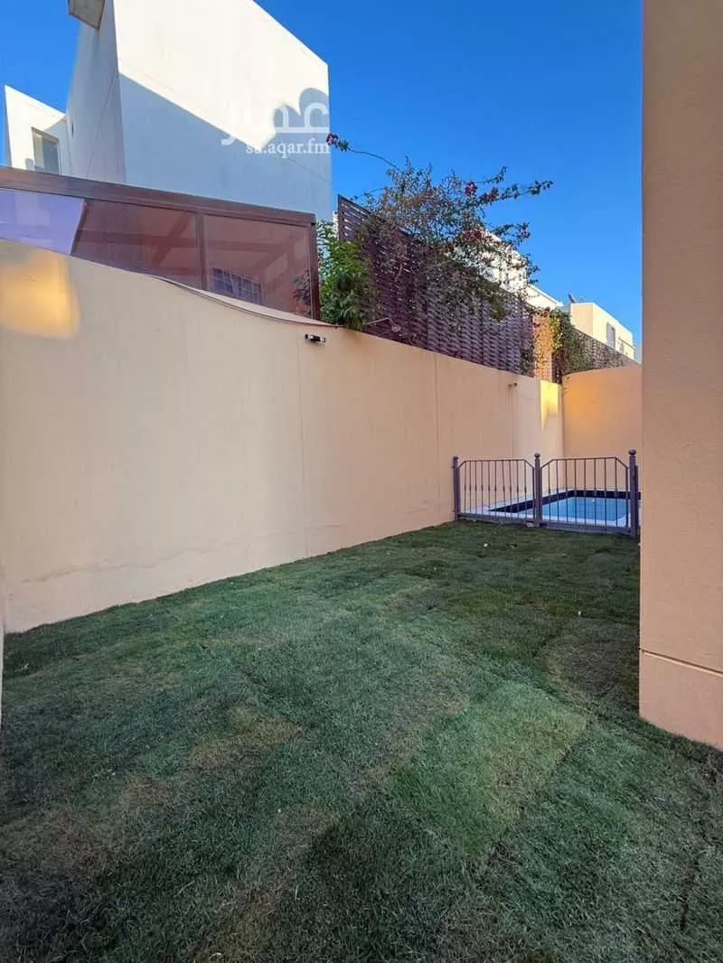 فيلا 4 غرف في النفل 7