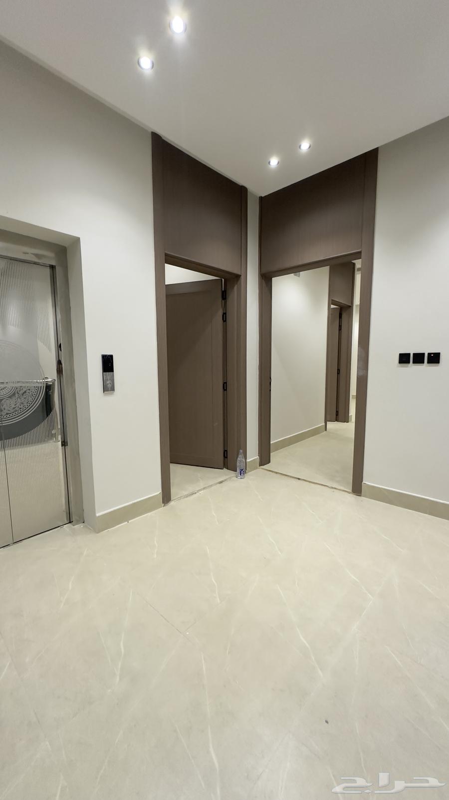 شقة 6 غرف في احد 3