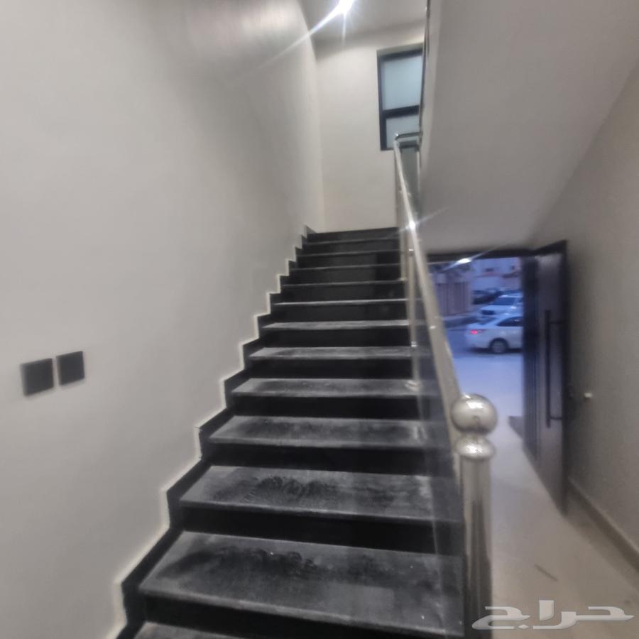 شقة 6 غرف في بدر 4