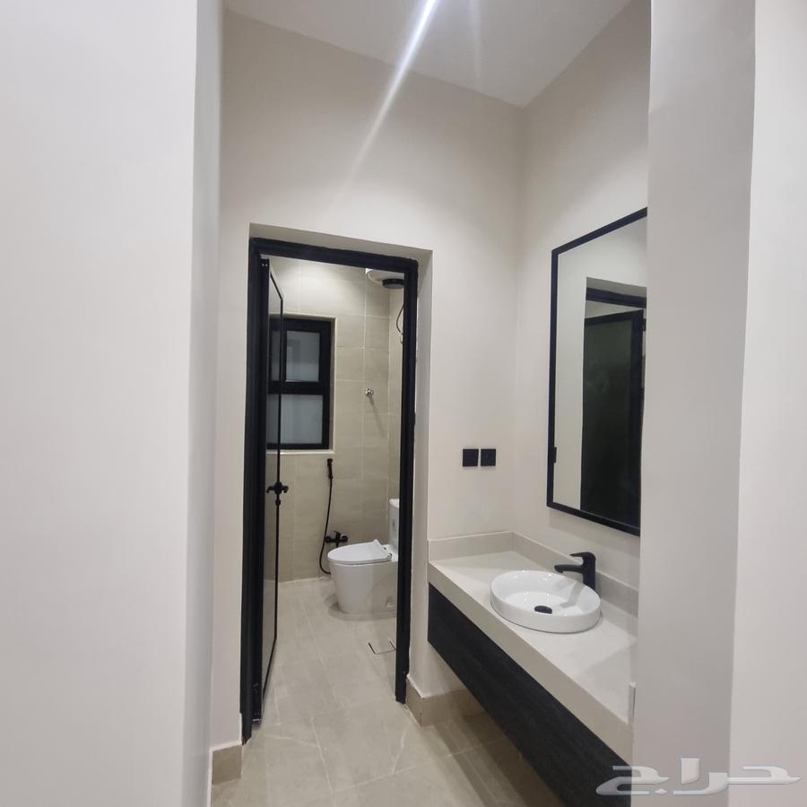 شقة 6 غرف في بدر 9