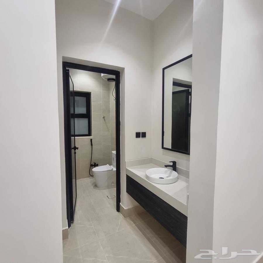 شقة 6 غرف في بدر 10