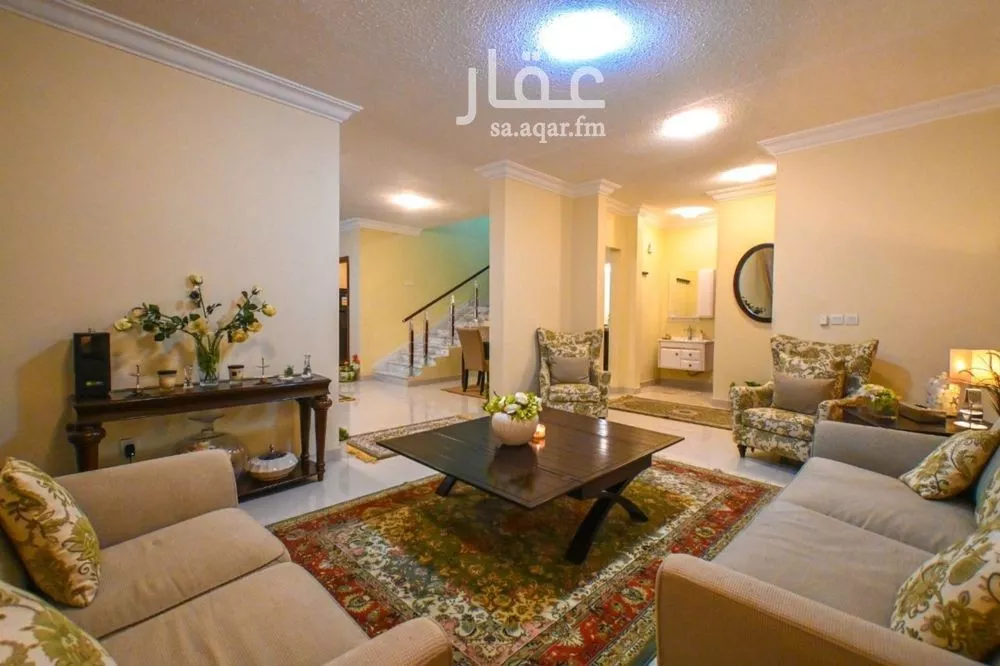 شقة 4 غرف في الملقا 8