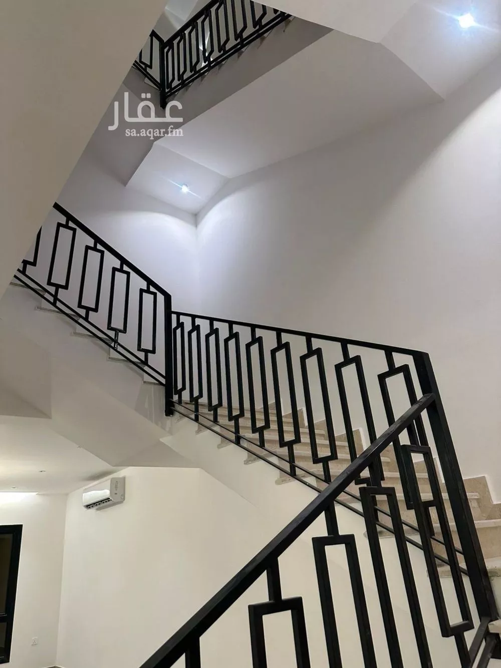 فيلا 3 غرف في النرجس 15