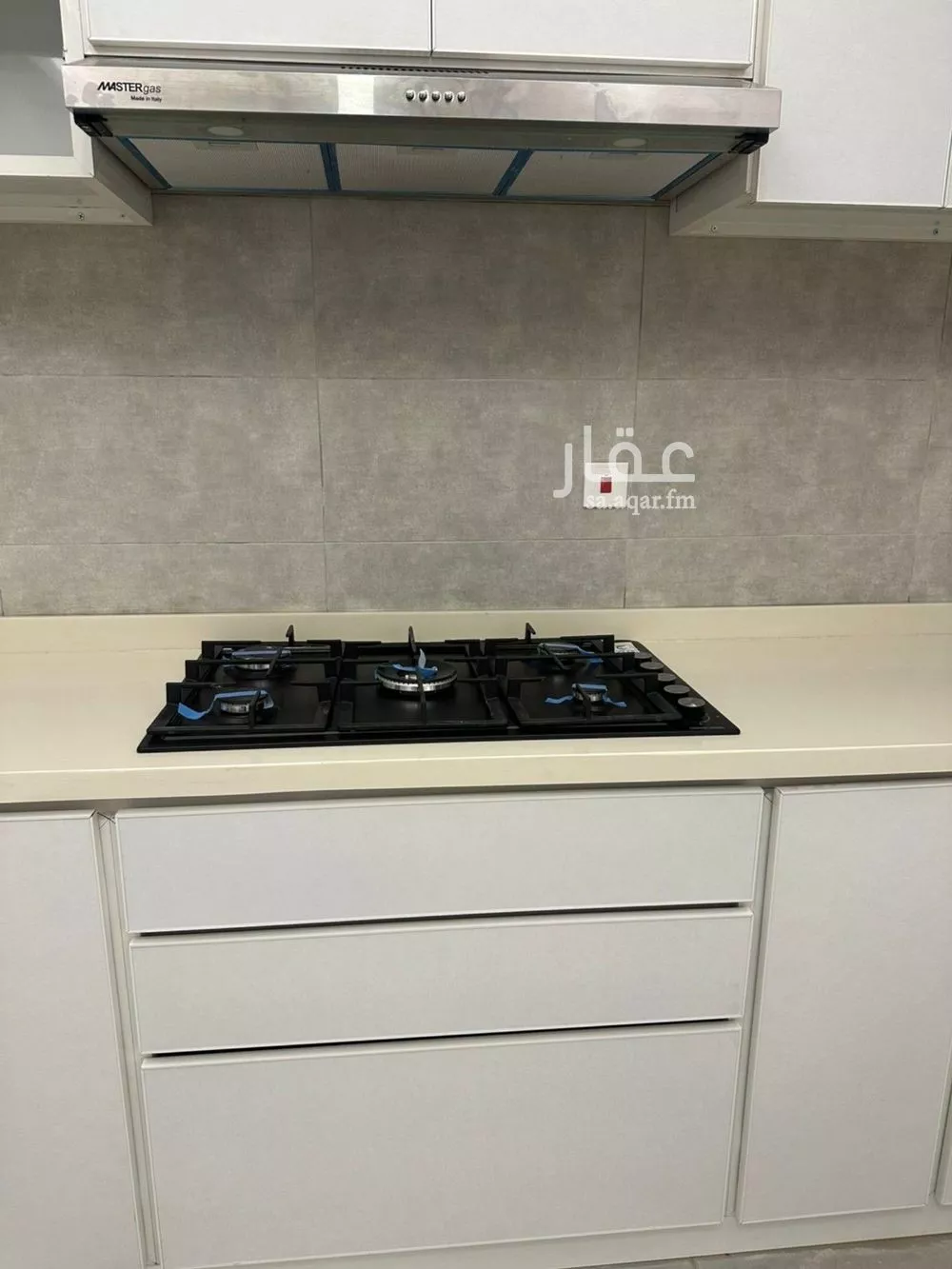 فيلا 3 غرف في النرجس 10