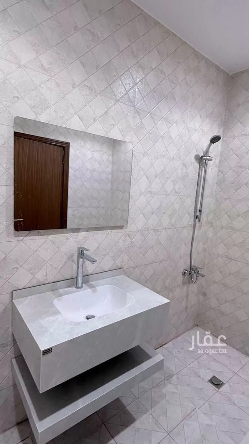 شقة 3 غرف في الروابي 12