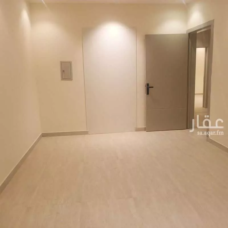 فيلا 6 غرف في عكاظ 5