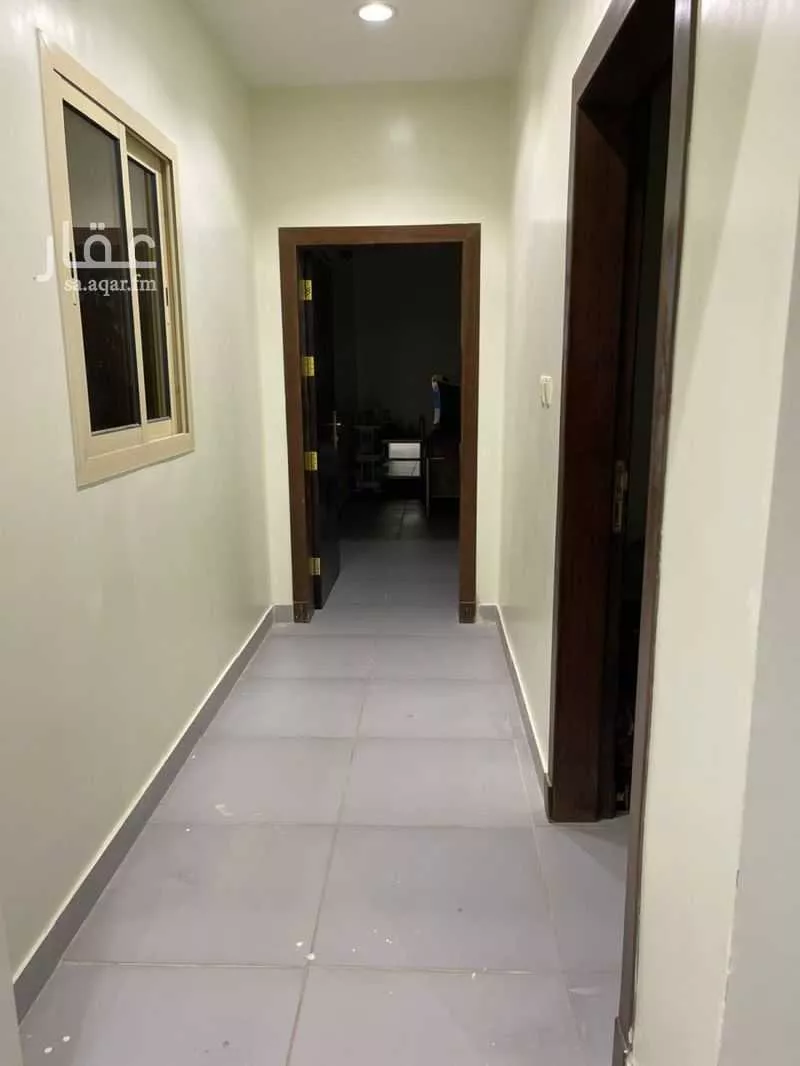 فيلا 7 غرف في طيبة 3