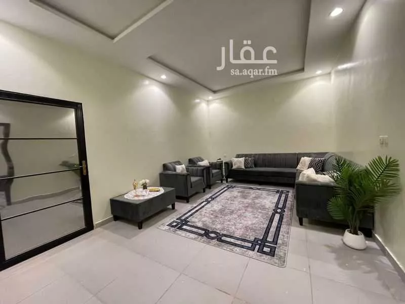 فيلا 7 غرف في طيبة 8