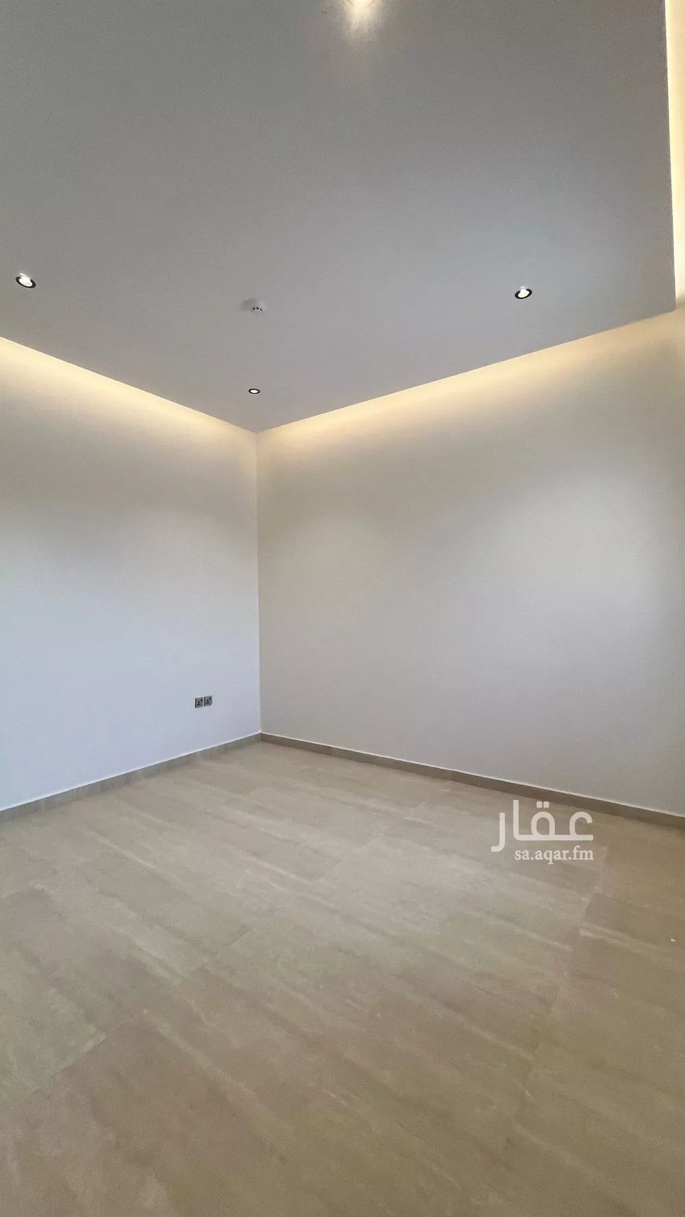 شقة 6 غرف في عكاظ 11