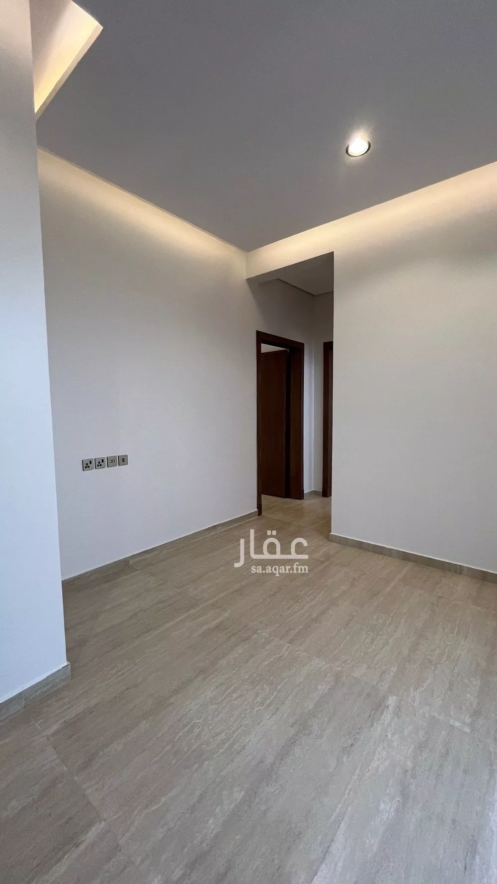 شقة 6 غرف في عكاظ 13