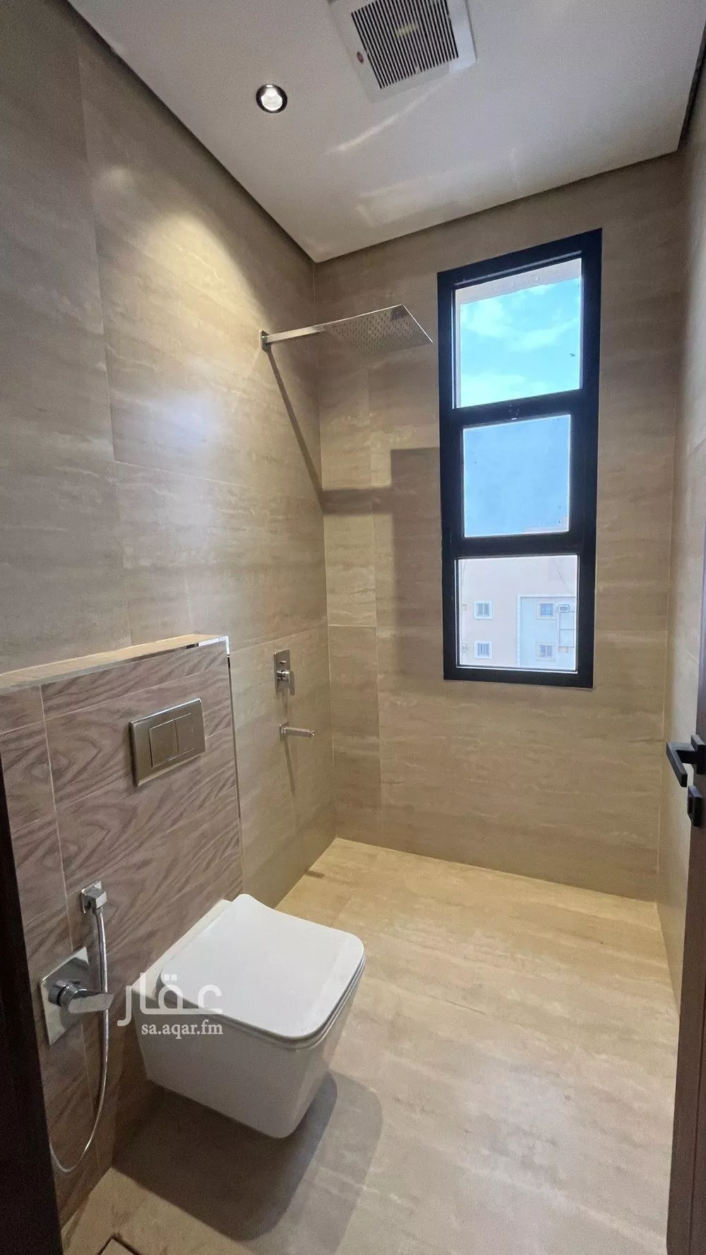 شقة 6 غرف في عكاظ 17