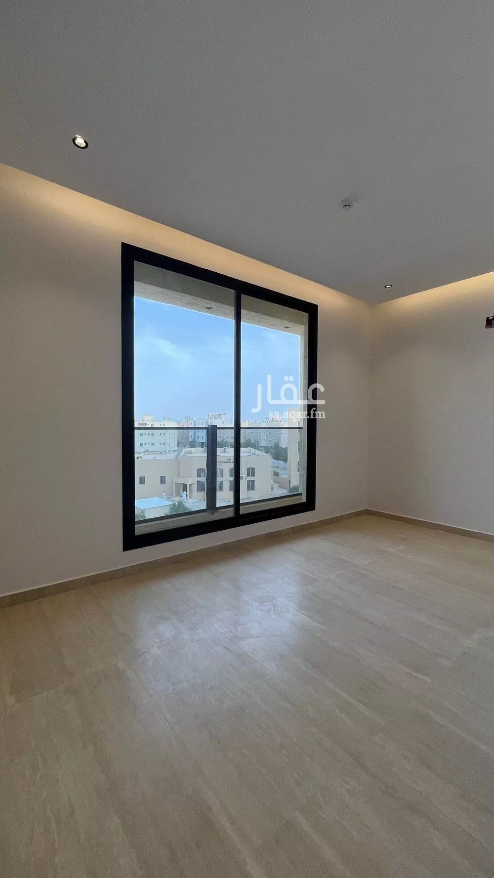 شقة 6 غرف في عكاظ 20