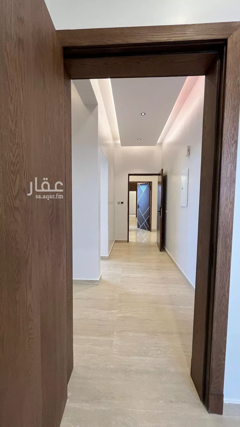 شقة 6 غرف في عكاظ 9