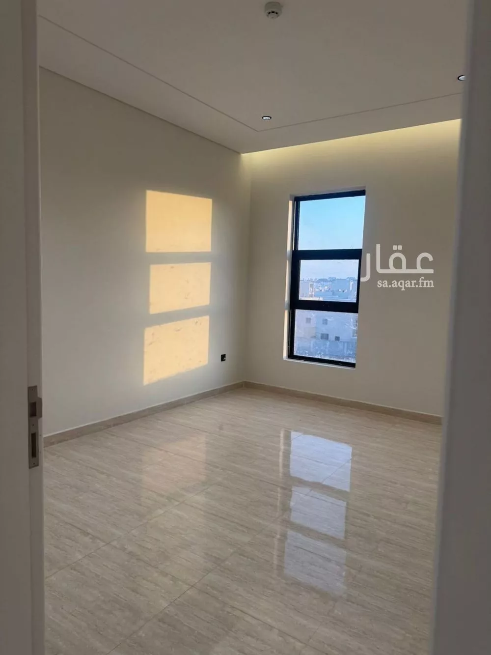 شقة 5 غرف في عكاظ 17