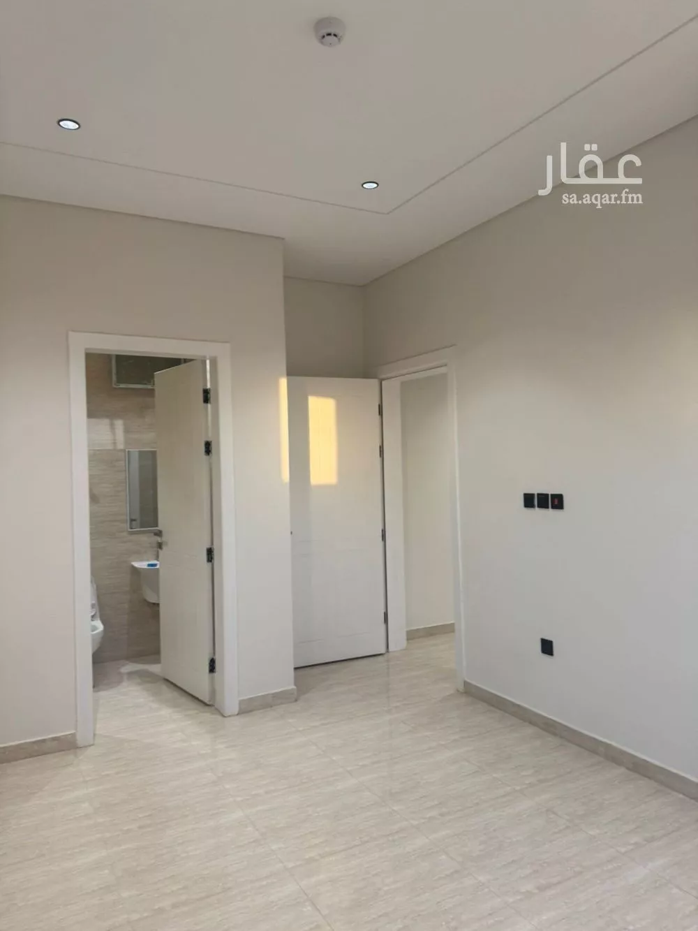 شقة 5 غرف في عكاظ 19