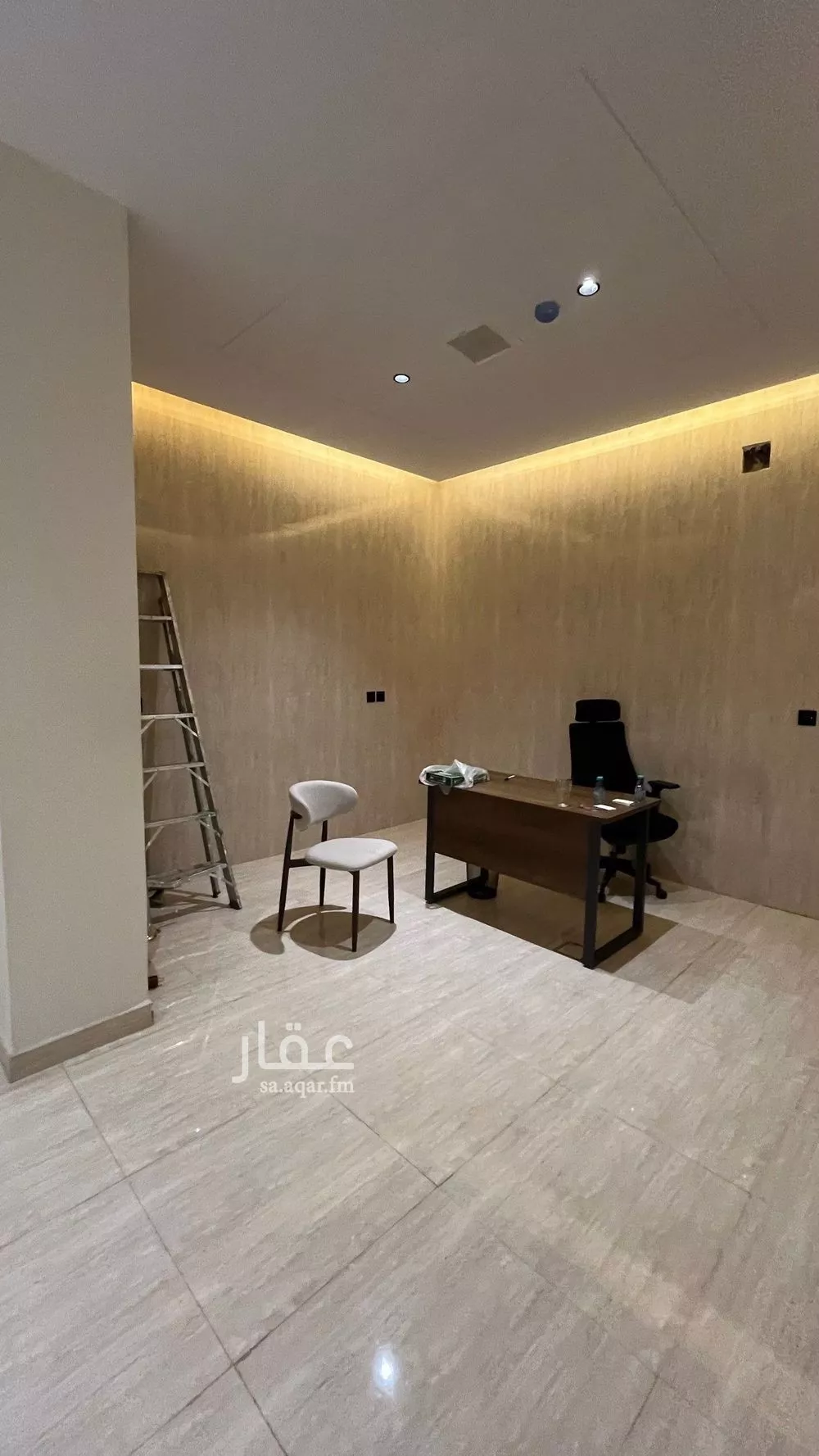 شقة 5 غرف في عكاظ 9