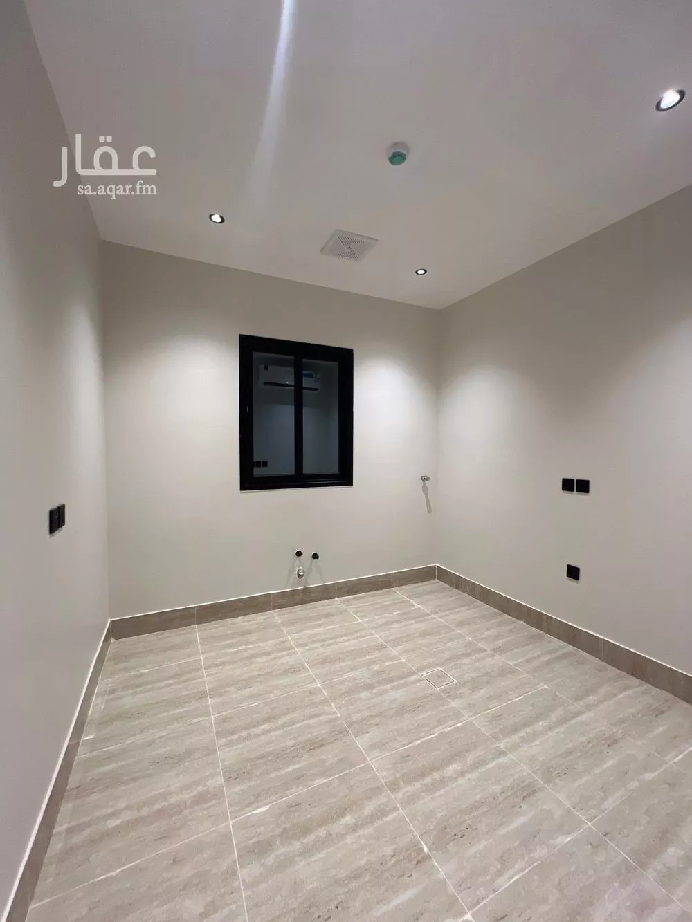 شقة 4 غرف في الندى 4