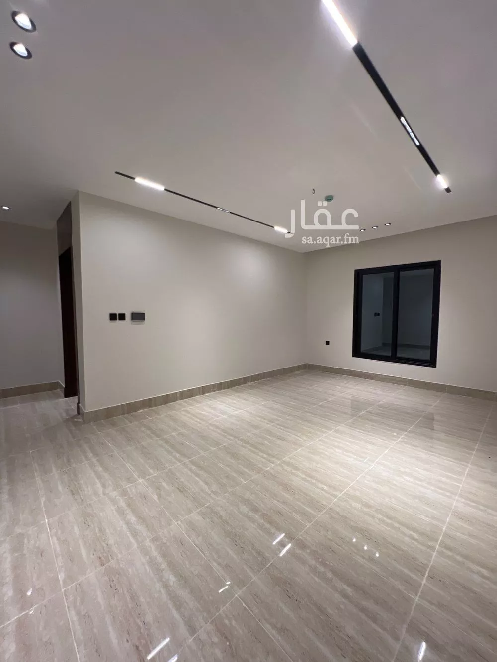 شقة 4 غرف في الندى 6