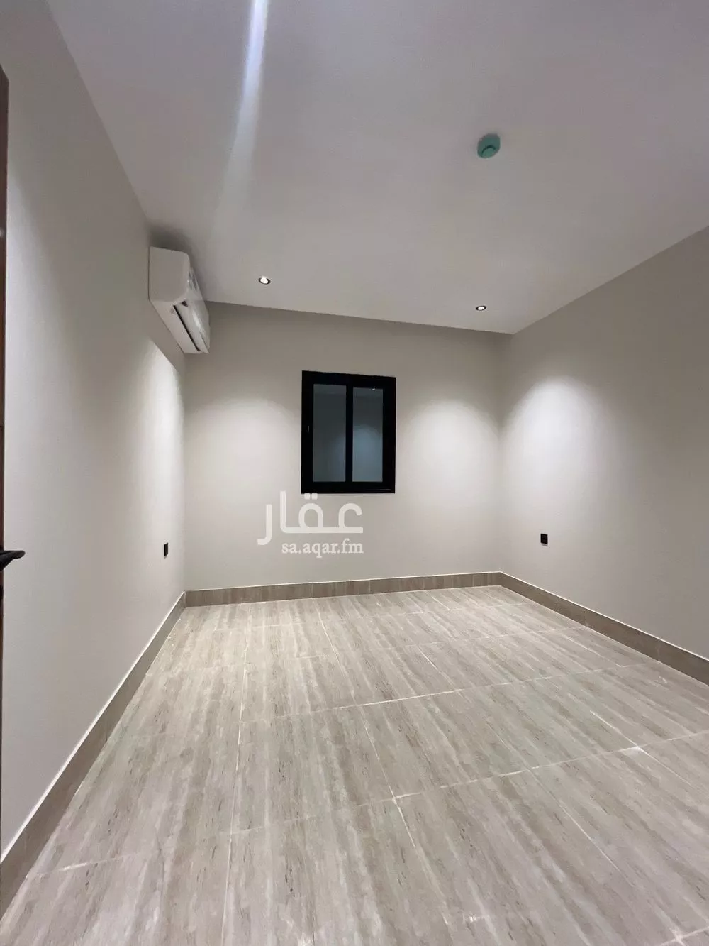 شقة 4 غرف في الندى 10