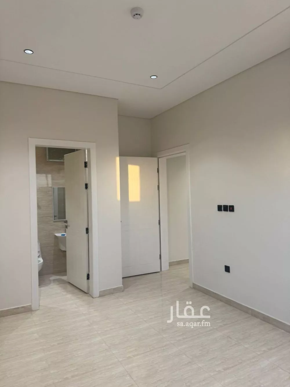 شقة 6 غرف في عكاظ 17