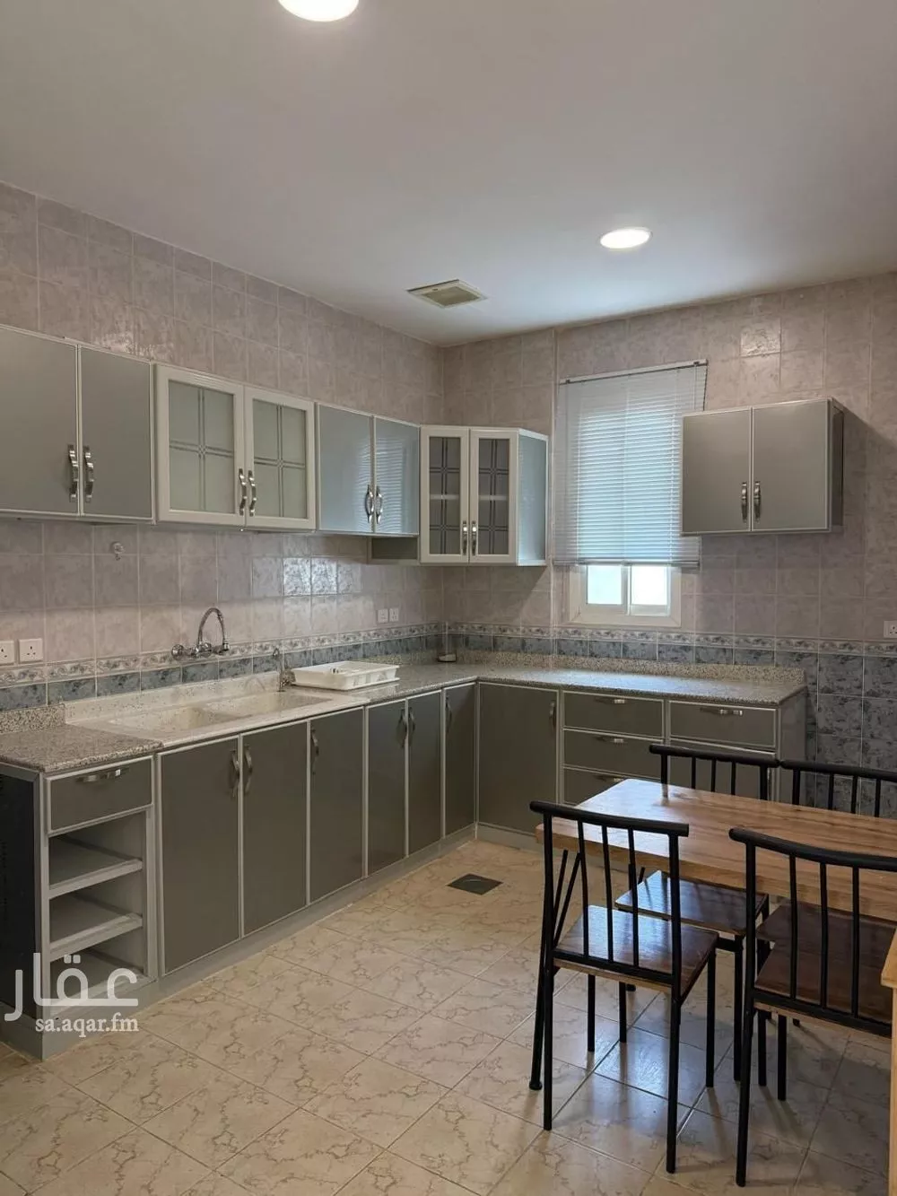 شقة 2 غرف في الياسمين 4