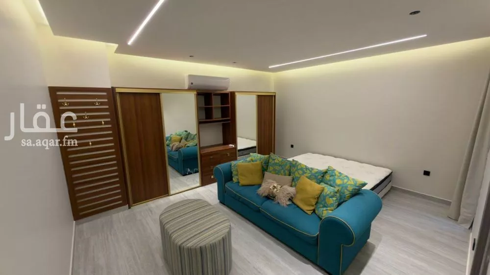 شقة 2 غرف في الرفيعة 8