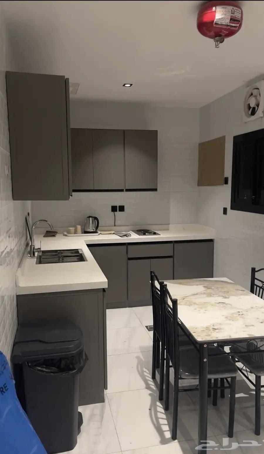 شقة 70 غرف في بطحاء قريش 7