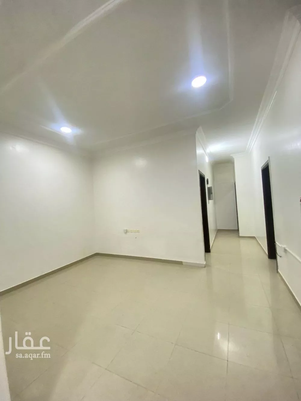 شقة 4 غرف في الريان 8