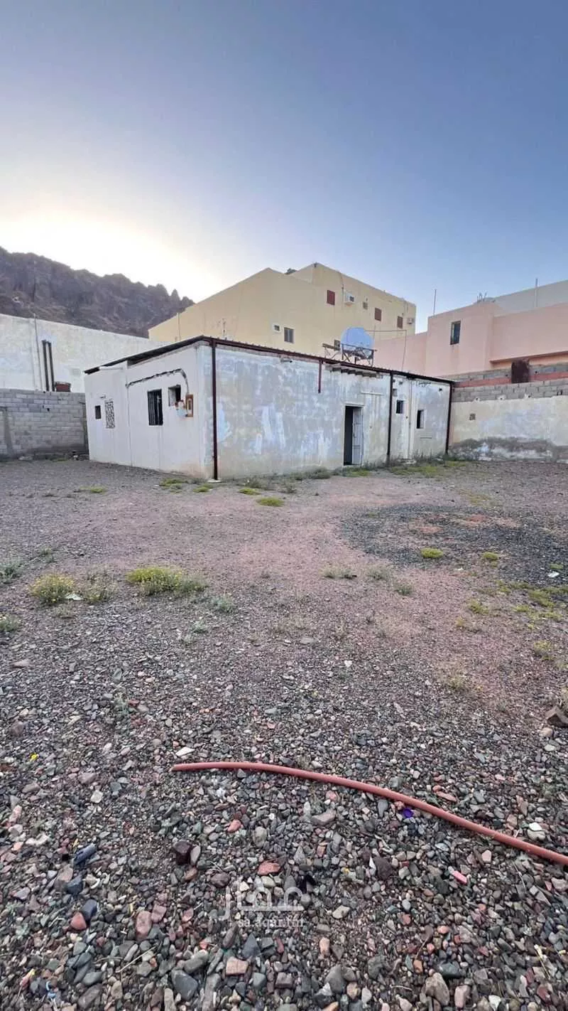 أرض 575 م² في المطار 3