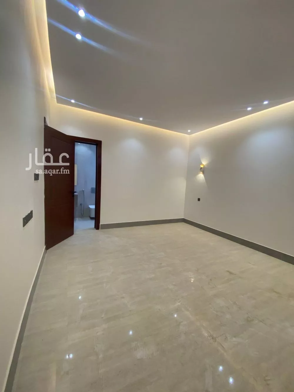 شقة 4 غرف في عكاظ 11