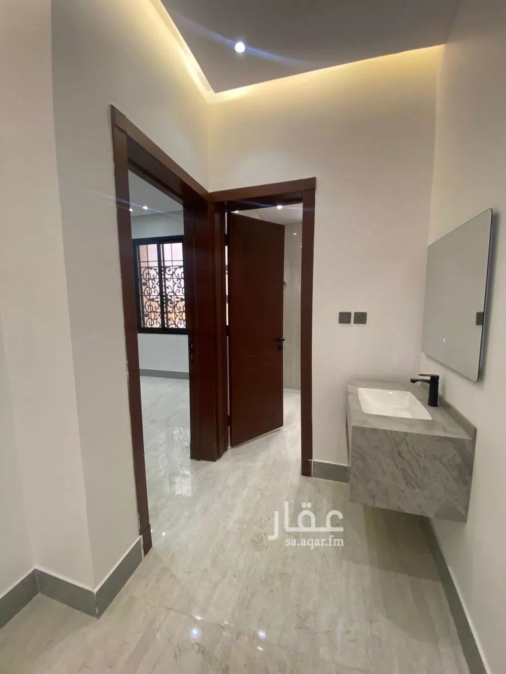 شقة 4 غرف في عكاظ 9