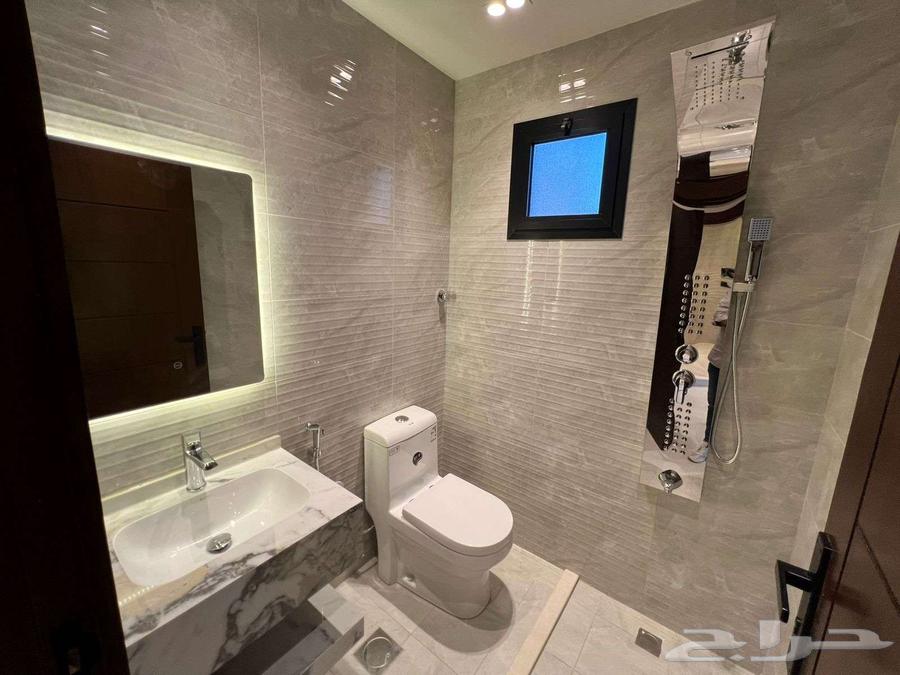 شقة 4 غرف في ولي العهد 12