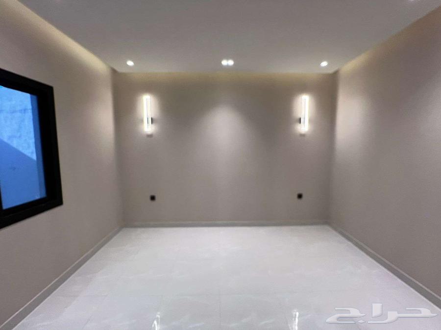 شقة 4 غرف في ولي العهد 13