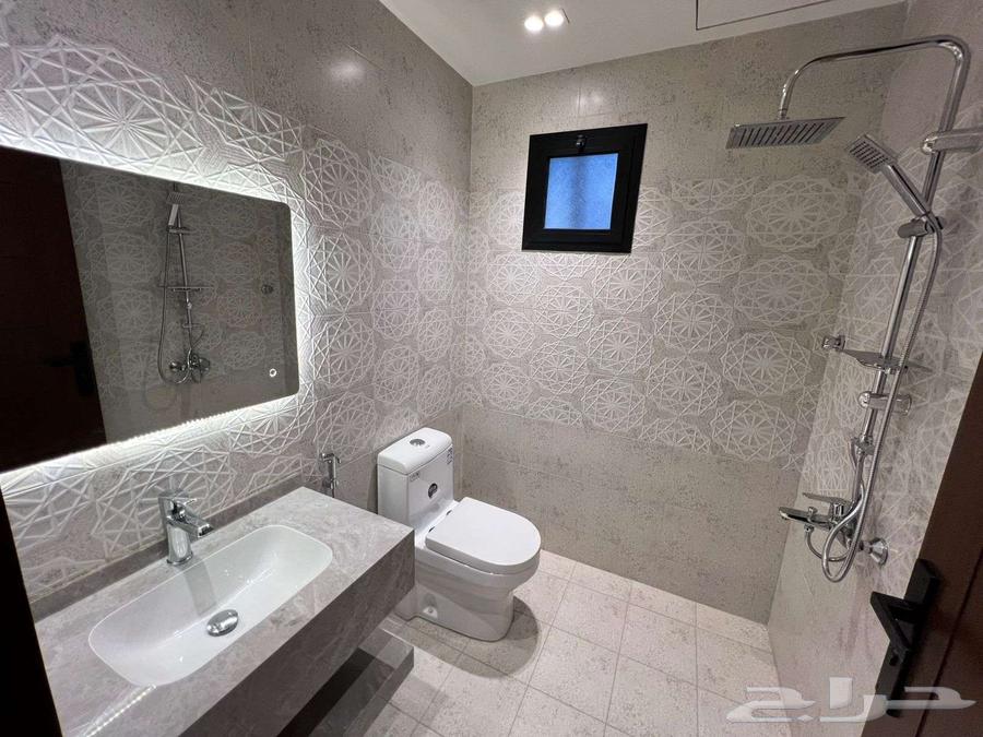 شقة 4 غرف في ولي العهد 18