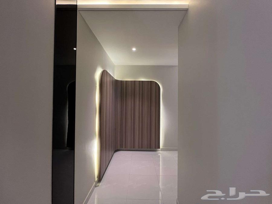 شقة 4 غرف في ولي العهد 5