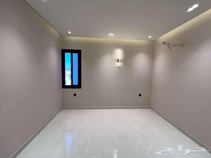 شقة 4 غرف في ولي العهد 6